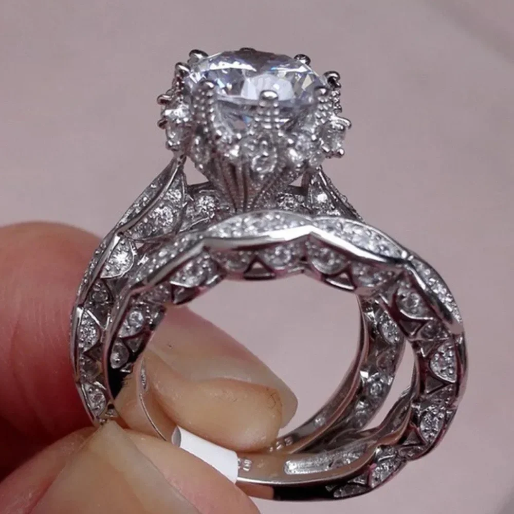 WEDDING ENGAGMENT RING - Picture 2 of 5